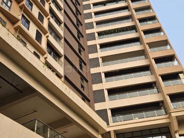 3 BHK Apartment in Goregaon West for resale Mumbai. The reference number is 19431838
