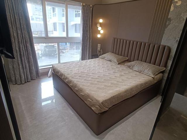 3 BHK Apartment in Goregaon West for resale Mumbai. The reference number is 21039993