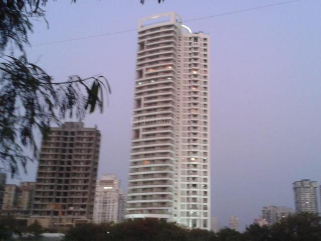 3 BHK Apartment in Goregaon West for resale Mumbai. The reference number is 21133971