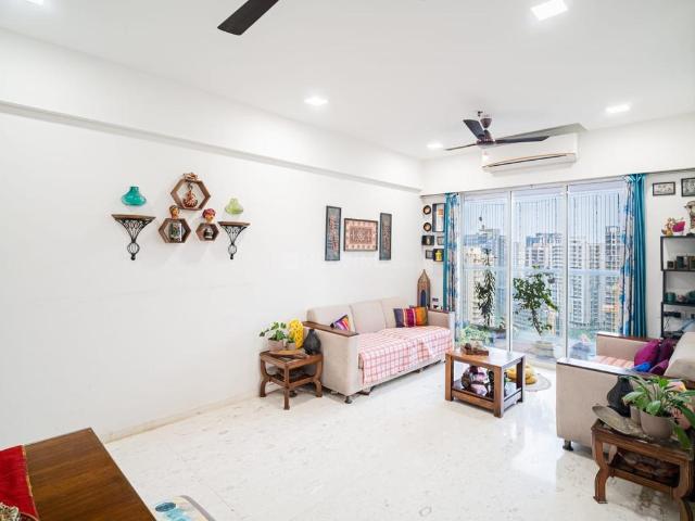 3 BHK Apartment in Goregaon West for resale Mumbai. The reference number is 21331853