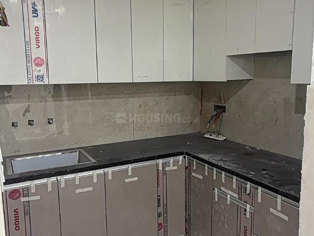 3 BHK Apartment in Gautam Nagar for resale New Delhi. The reference number is 18420493