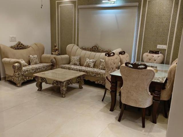 3 BHK Apartment in Gazipur for rent Zirakpur. The reference number is 20082548