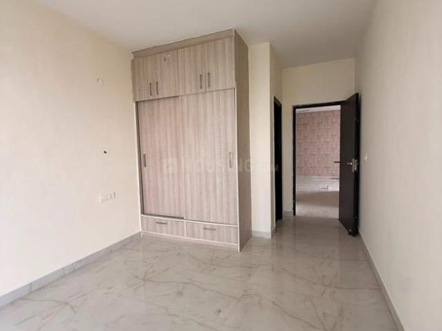 3 BHK Apartment in Gazipur for rent Zirakpur. The reference number is 20715656