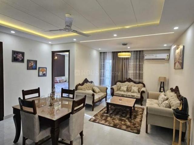 3 BHK Apartment in Gazipur for resale Zirakpur. The reference number is 19631936