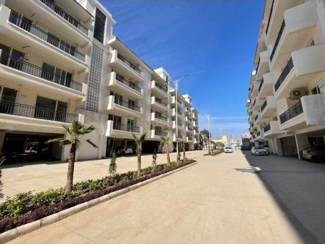 3 BHK Apartment in Gazipur for resale Zirakpur. The reference number is 12896192