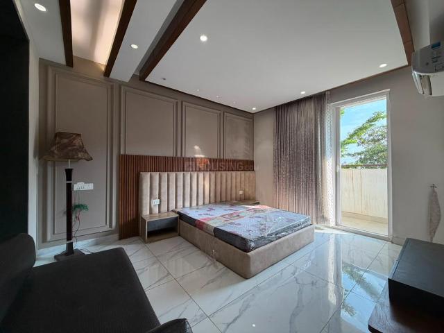 3 BHK Apartment in Gazipur for resale Zirakpur. The reference number is 20999458