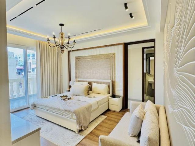 3 BHK Apartment in Gazipur for resale Zirakpur. The reference number is 21211991