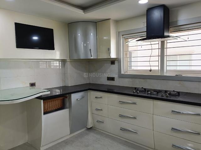 3 BHK Apartment in Gachibowli for rent Hyderabad. The reference number is 20561302