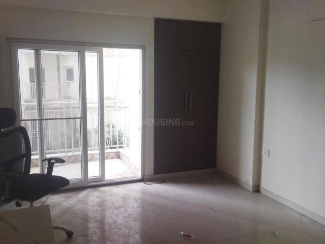 3 BHK Apartment in Gagan Vihar for rent Ghaziabad. The reference number is 16077852