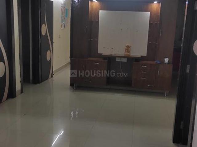 3 BHK Apartment in Gagan Vihar for rent Ghaziabad. The reference number is 18221539