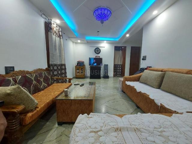 3 BHK Apartment in Ganesh Nagar for resale New Delhi. The reference number is 17907607