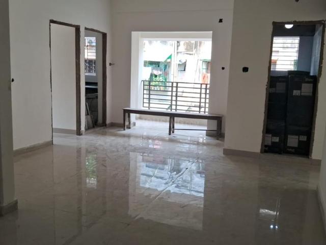 3 BHK Apartment in Garfa for resale Kolkata. The reference number is 21053886
