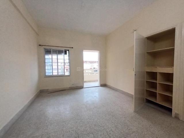 3 BHK Apartment in Gariahat for rent Kolkata. The reference number is 21161995