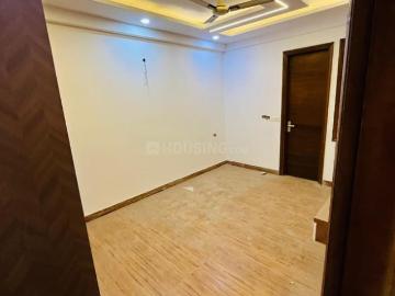 3 BHK Apartment in Ghukna for resale Ghaziabad. The reference number is 19806721