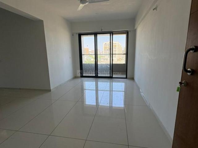 3 BHK Apartment in Ghuma for rent Ahmedabad. The reference number is 20288357