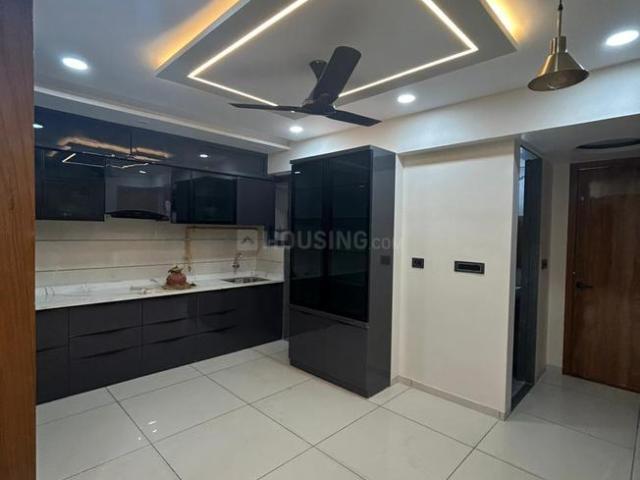 3 BHK Apartment in Ghuma for resale Ahmedabad. The reference number is 21088410