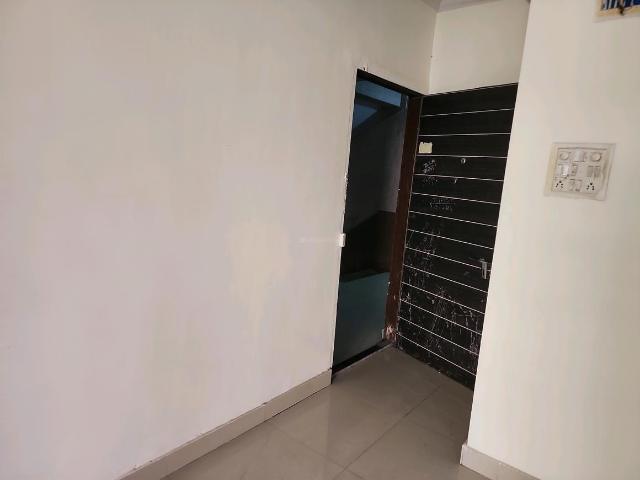 3 BHK Apartment in Ghansoli for rent Navi Mumbai. The reference number is 16412360
