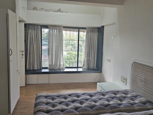 3 BHK Apartment in Ghatkopar East for rent Mumbai. The reference number is 20348105
