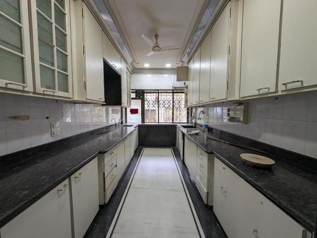 3 BHK Apartment in Ghatkopar East for rent Mumbai. The reference number is 20424534