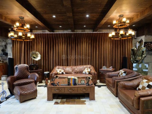 3 BHK Apartment in Ghatkopar East for rent Mumbai. The reference number is 20615368