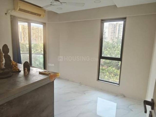 3 BHK Apartment in Ghatkopar East for rent Mumbai. The reference number is 21371512
