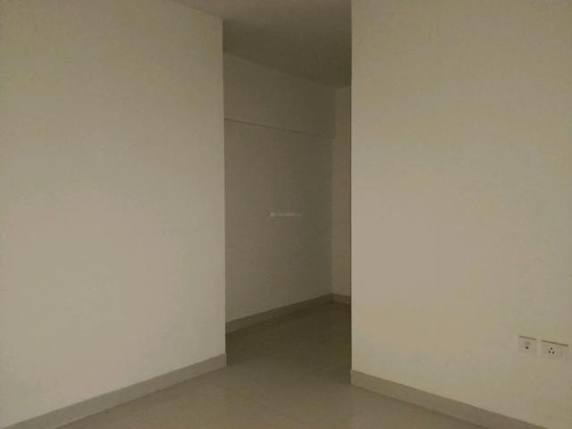 3 BHK Apartment in Ghorpadi for rent Pune. The reference number is 14742591