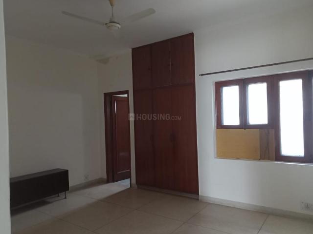 3 BHK Apartment in Greater Kailash II for rent New Delhi. The reference number is 20930860