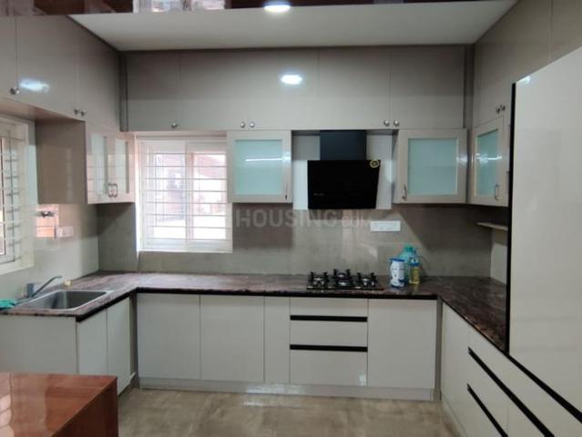 3 BHK Apartment in Domlur Layout for rent Bengaluru. The reference number is 20131002