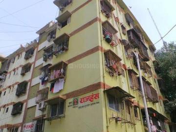 3 BHK Apartment in Dadar East for resale Mumbai. The reference number is 17730217