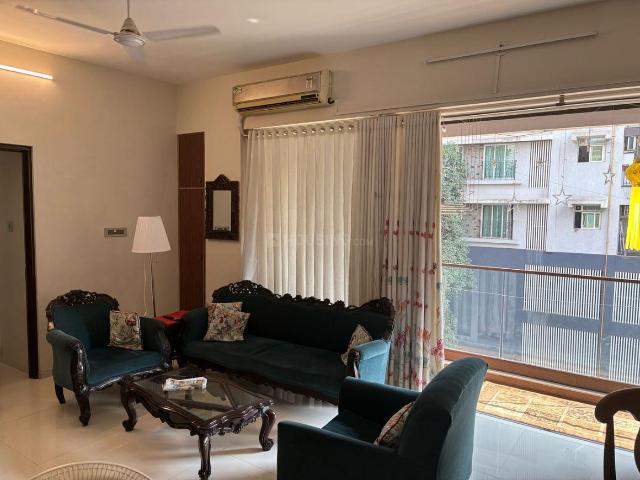 3 BHK Apartment in Dadar East for resale Mumbai. The reference number is 20221739