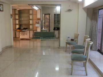 3 BHK Apartment in Dadar West for rent Mumbai. The reference number is 20416047