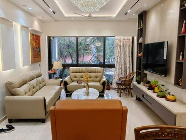 3 BHK Apartment in Dadar West for rent Mumbai. The reference number is 21017748