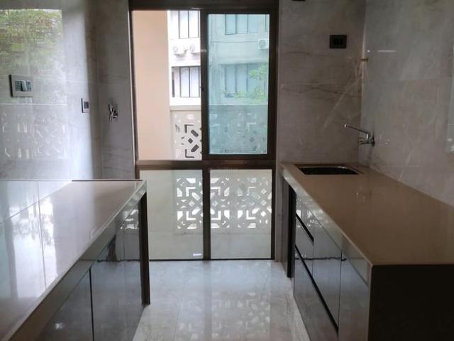3 BHK Apartment in Dahisar East for resale Mumbai. The reference number is 3171506