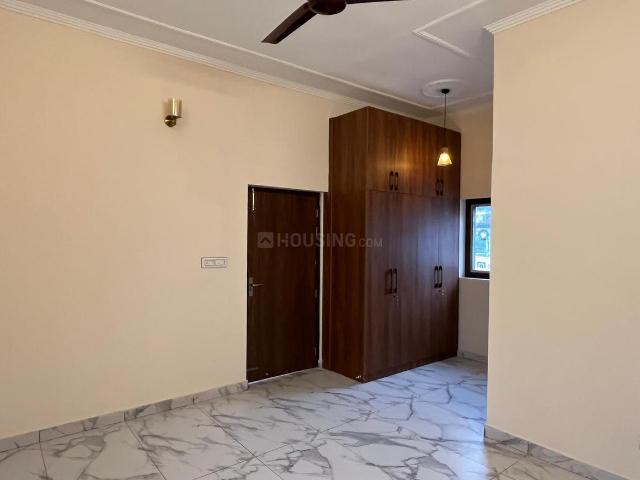 3 BHK Apartment in Dalanwala for rent Dehradun. The reference number is 21071831