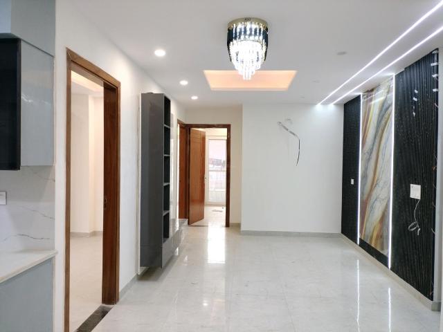 3 BHK Apartment in Deenpur for resale New Delhi. The reference number is 18991394