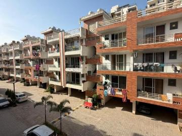 3 BHK Apartment in Dhakoli for resale Zirakpur. The reference number is 20053735