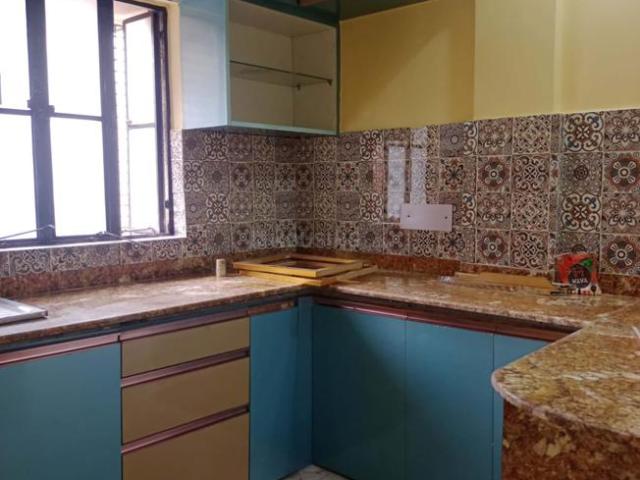 3 BHK Apartment in Dhakuria for resale Kolkata. The reference number is 19555235