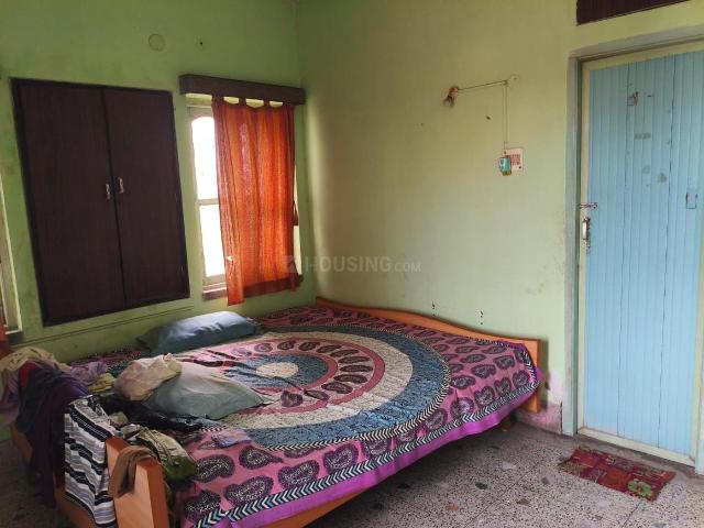 3 BHK Apartment in Dhakuria for resale Kolkata. The reference number is 21304460