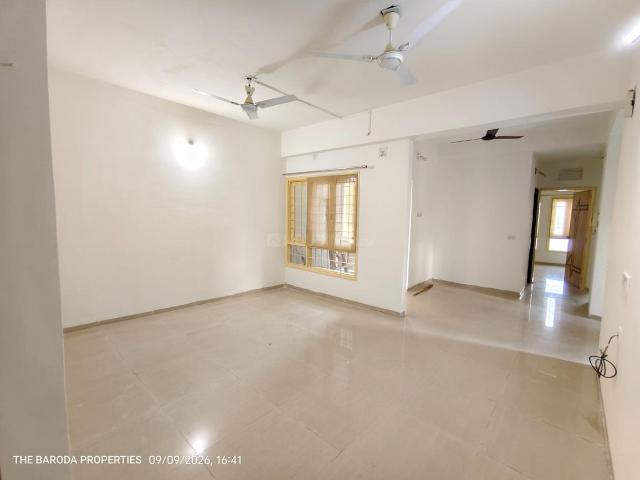3 BHK Apartment in Diwalipura for resale Vadodara. The reference number is 21085621