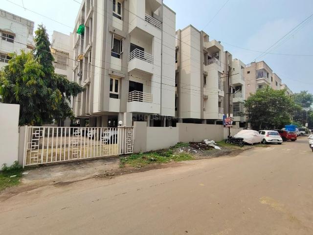 3 BHK Apartment in Diwalipura for resale Vadodara. The reference number is 21163620