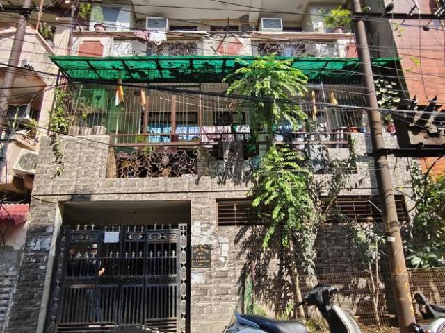 3 BHK Apartment in DLF Ankur Vihar for resale Ghaziabad. The reference number is 17789099