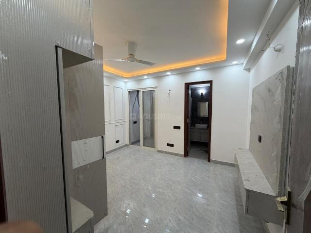 3 BHK Apartment in DLF Farms for resale New Delhi. The reference number is 19871740