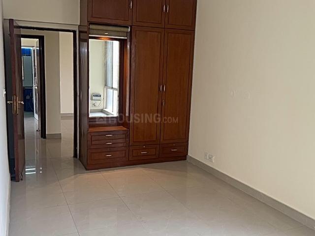 3 BHK Apartment in DLF Phase 4 for rent Gurgaon. The reference number is 20199770