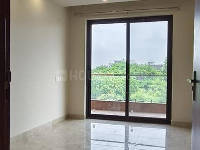 3 BHK Apartment in DLF Phase 4 for rent Gurgaon. The reference number is 20784589