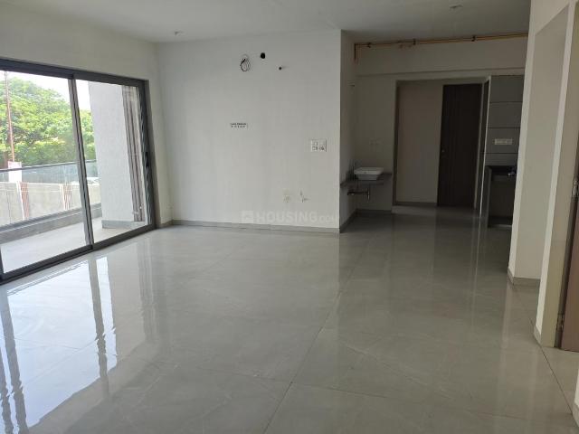 3 BHK Apartment in Dumas for resale Surat. The reference number is 21098523