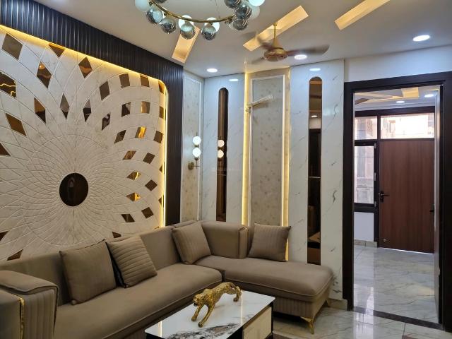 3 BHK Apartment in Dwarka Mor for resale New Delhi. The reference number is 20407490