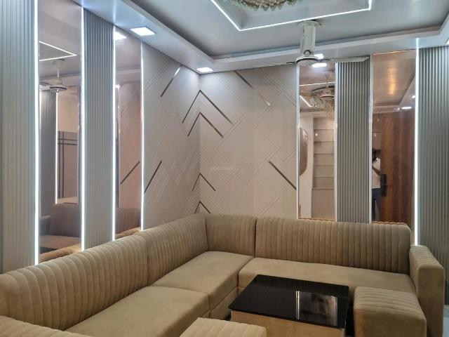 3 BHK Apartment in Dwarka Mor for resale New Delhi. The reference number is 20745595