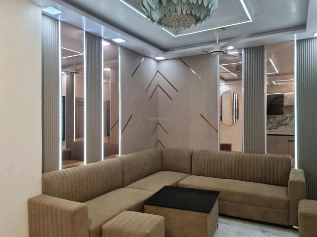 3 BHK Apartment in Dwarka Mor for resale New Delhi. The reference number is 21089314