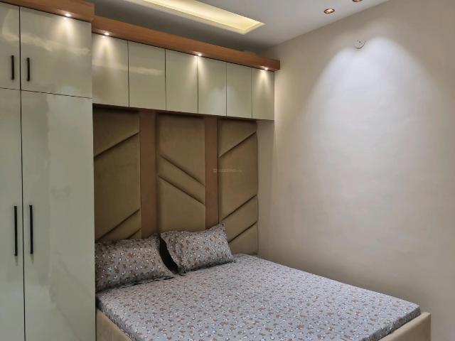 3 BHK Apartment in Dwarka Mor for resale New Delhi. The reference number is 21215253