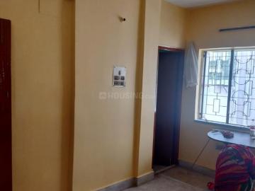 3 BHK Apartment in Entally for rent Kolkata. The reference number is 19942531